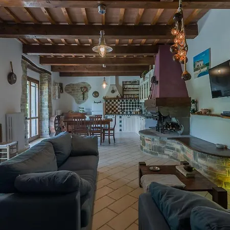 Casale Giada Cagli