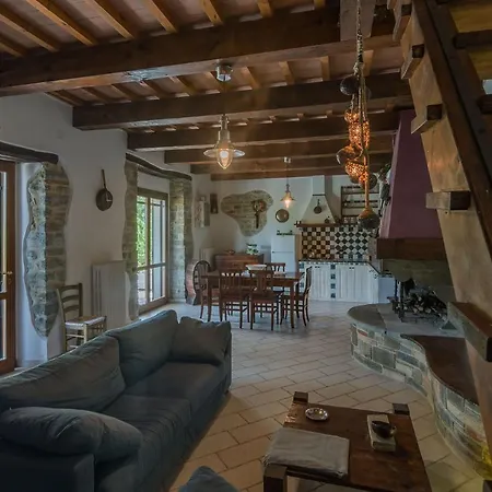 Casale Giada * Cagli